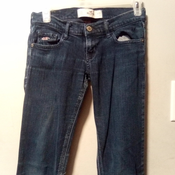 HOLLISTER California blue jeans size 6. 28" waist 30" inseam. Straight leg - Picture 5 of 12